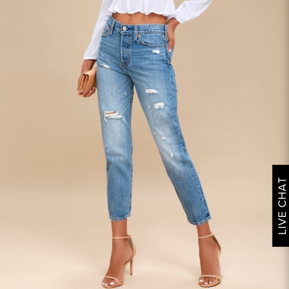 Levi wedgie jeans (look like vintage “mom” jeans)